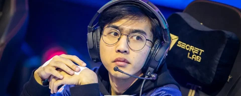NAVI and Dewa United Exit After Quarterfinal Losses in MPL Indonesia Season 16